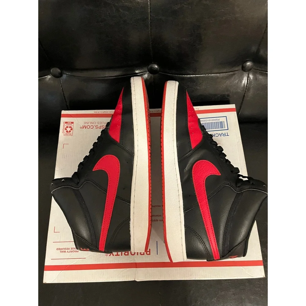 Nike Court Vision Mid Bred
